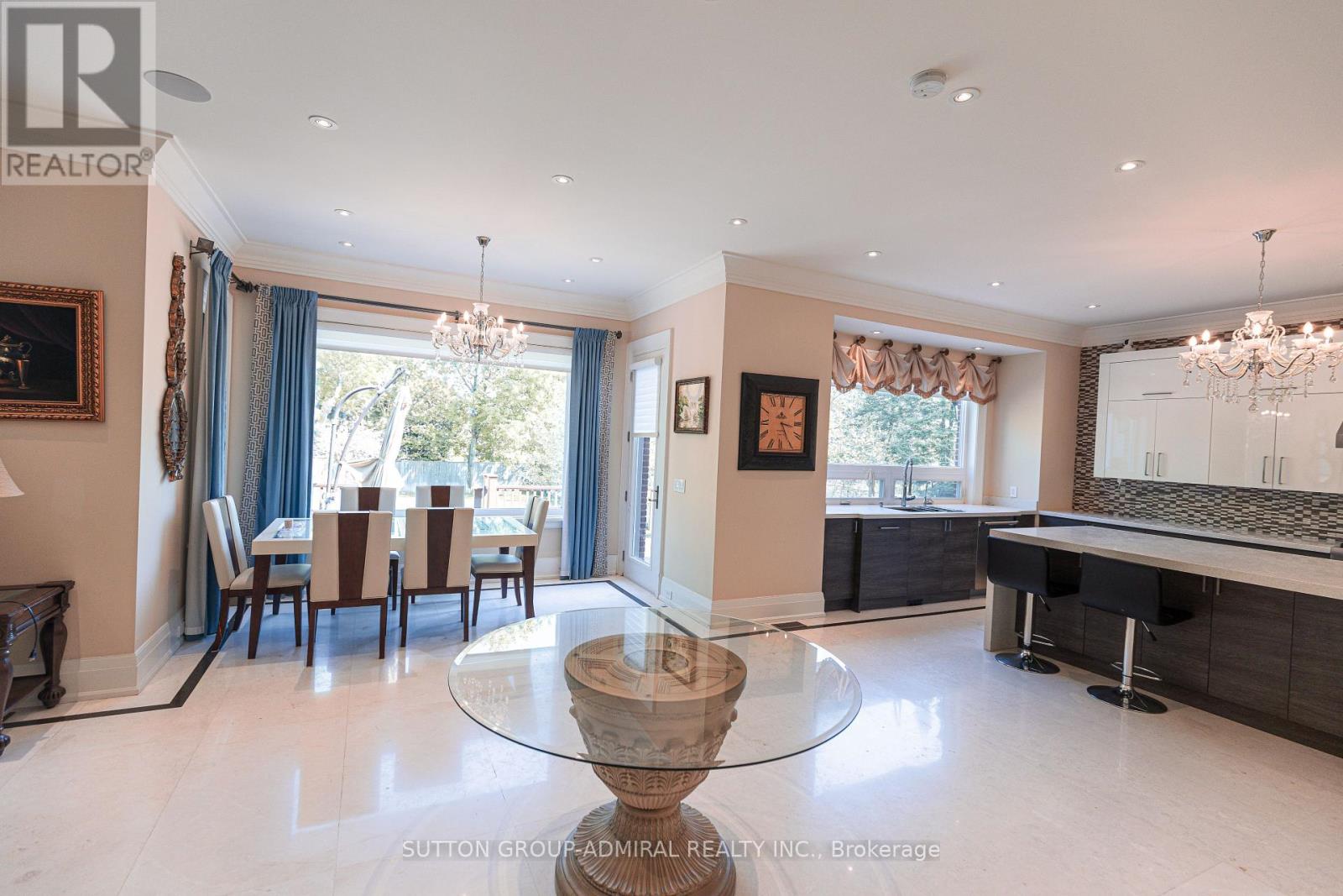 24 Wedgewood Drive, Toronto, Ontario  M2M 2H3 - Photo 18 - C13171642