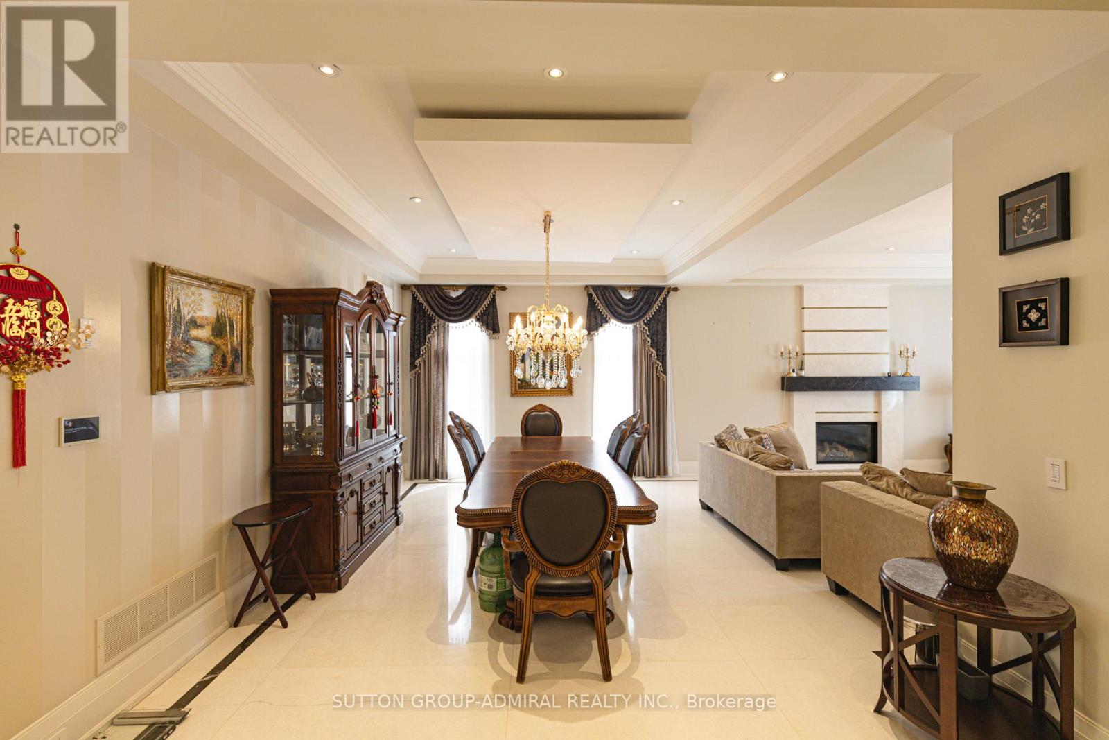 24 Wedgewood Drive, Toronto, Ontario  M2M 2H3 - Photo 2 - C13171642