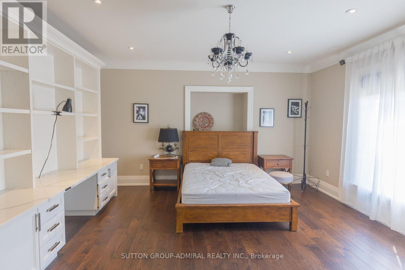 24 Wedgewood Drive, Toronto, Ontario  M2M 2H3 - Photo 8 - C13171642
