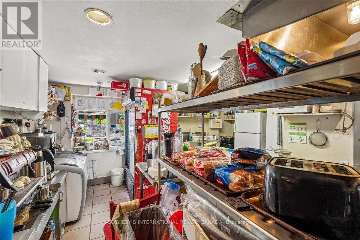 161 Winchester Street, Toronto, Ontario  M4X 1B5 - Photo 12 - C13171750