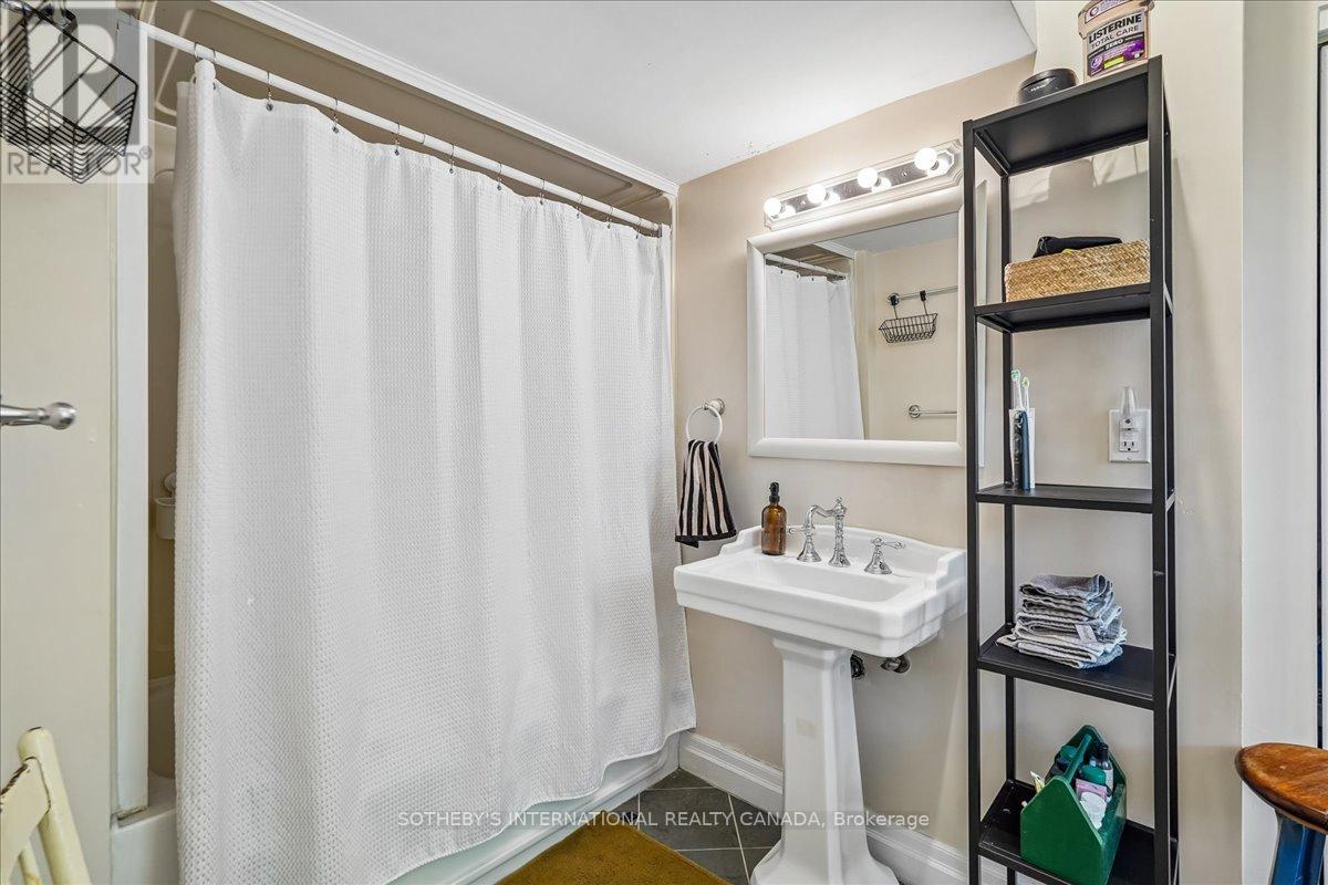 161 Winchester Street, Toronto, Ontario  M4X 1B5 - Photo 26 - C13171750