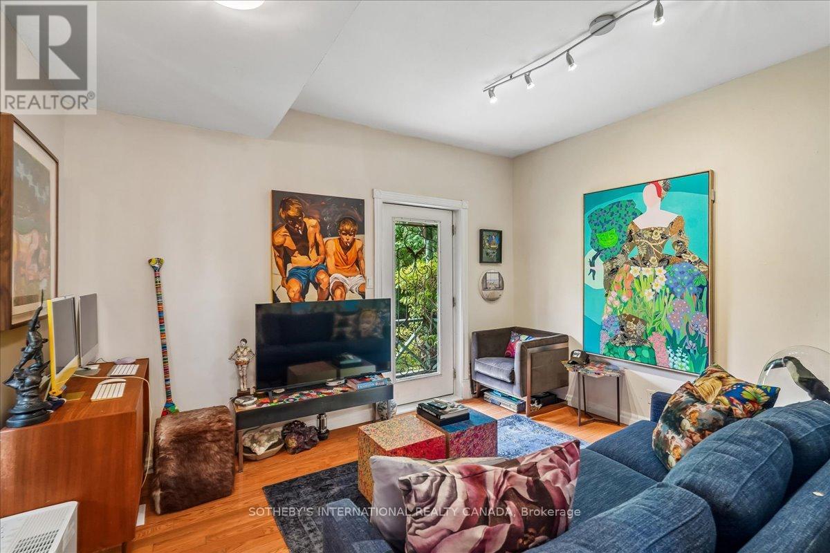 161 Winchester Street, Toronto, Ontario  M4X 1B5 - Photo 34 - C13171750