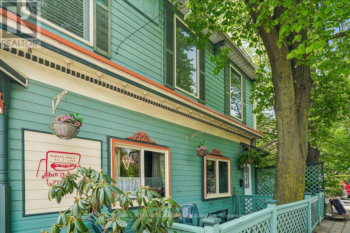 161 Winchester Street, Toronto, Ontario  M4X 1B5 - Photo 4 - C13171750