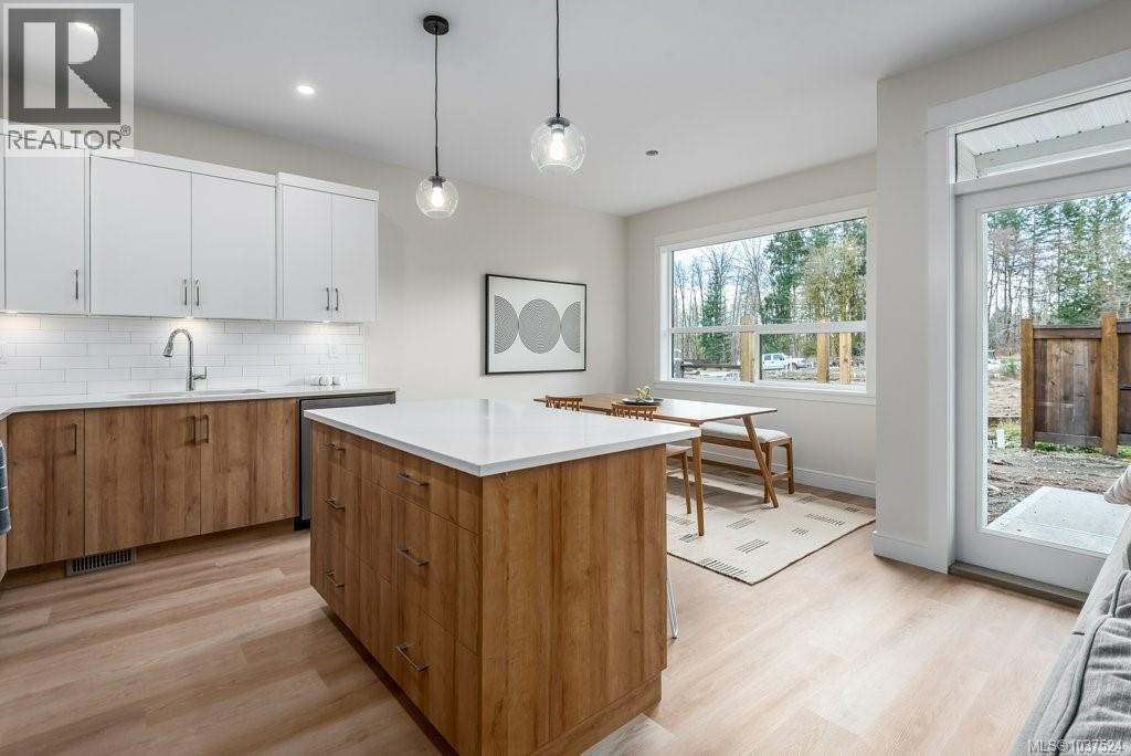 205 2580 Brookfield Dr, Courtenay, British Columbia  V9N 0J8 - Photo 7 - 1037524