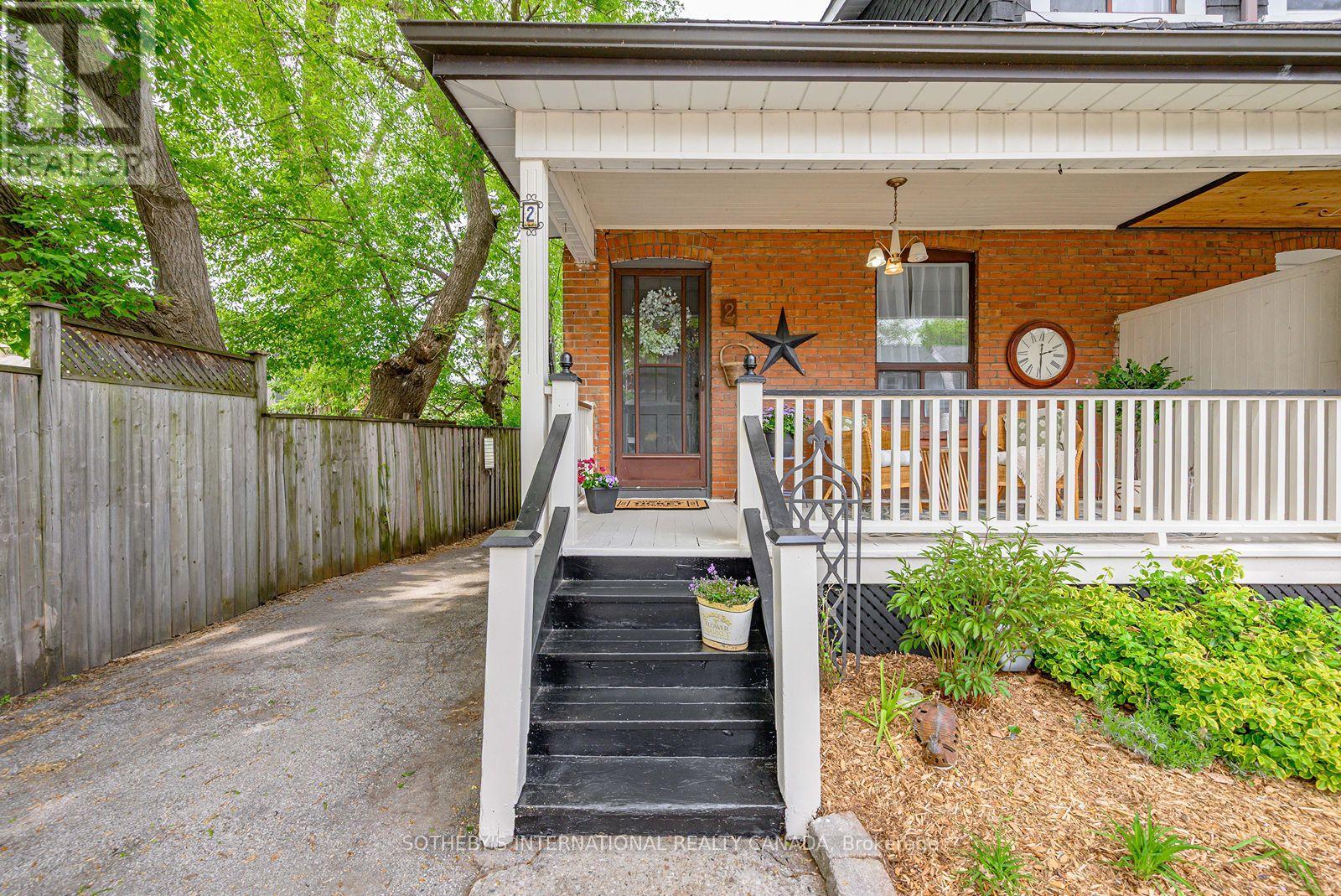 2 Winston Avenue, Toronto, Ontario  M1N 1W3 - Photo 10 - E13171612
