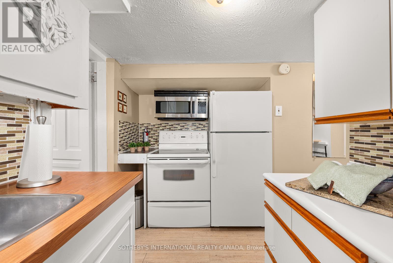 2 Winston Avenue, Toronto, Ontario  M1N 1W3 - Photo 38 - E13171612
