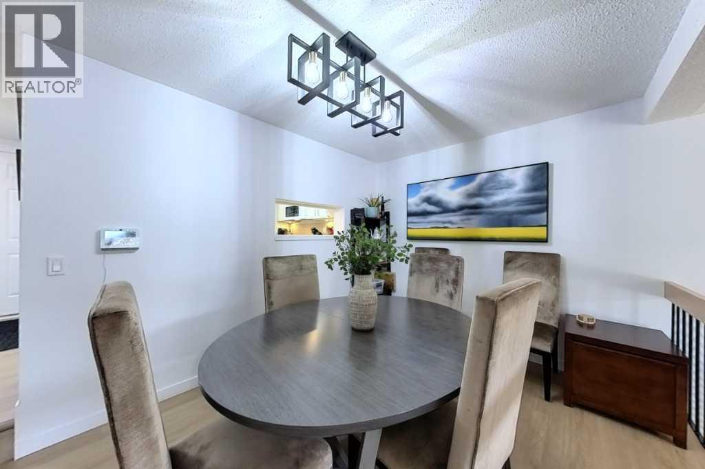 425, 3131 63 Avenue Sw, Calgary, Alberta  T3E 6N4 - Photo 11 - A2307246