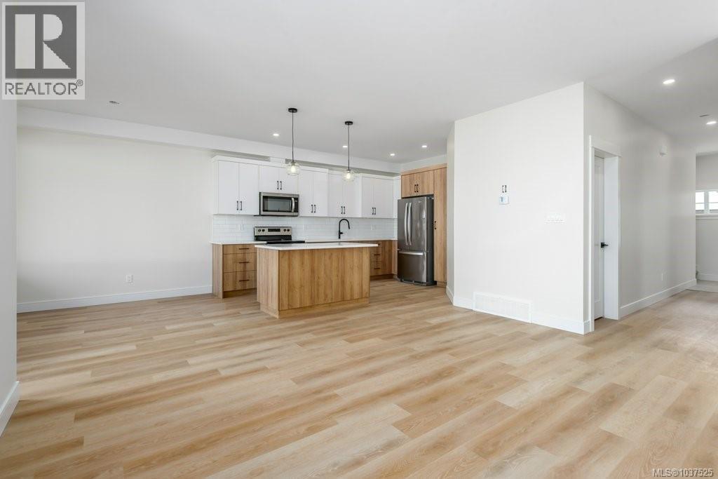 204 2580 Brookfield Dr, Courtenay, British Columbia  V9N 0J8 - Photo 9 - 1037525