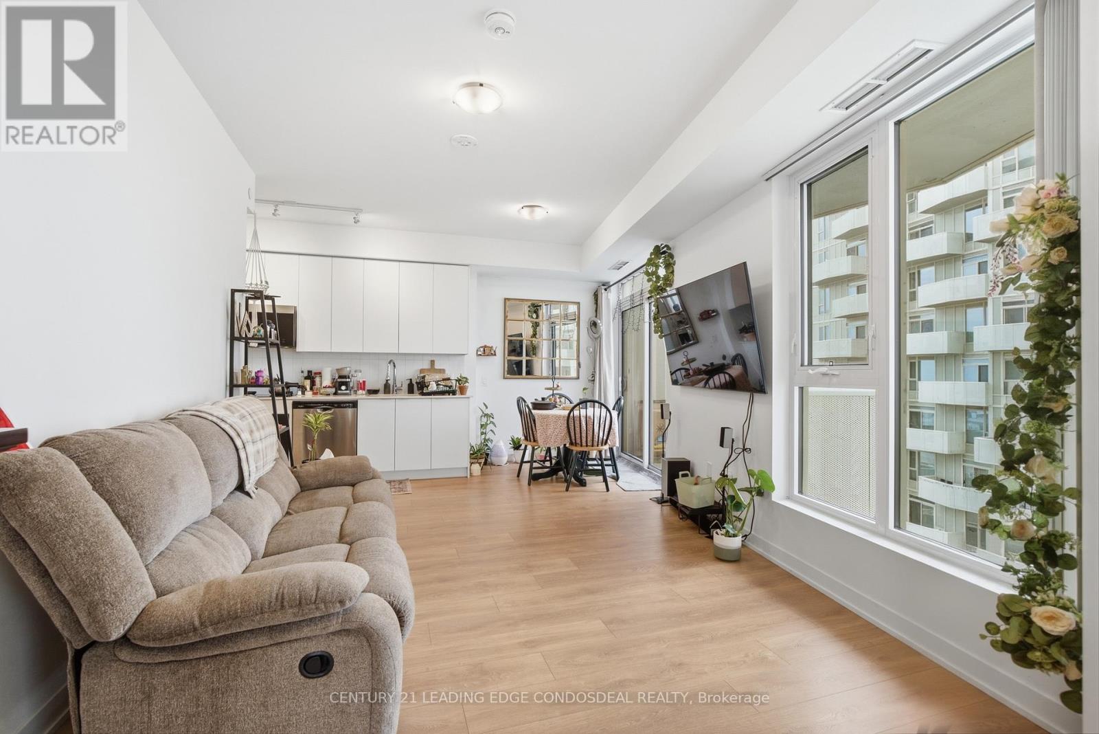 1803 - 474 Caldari Road, Vaughan, Ontario  L4K 0R5 - Photo 16 - N13171632