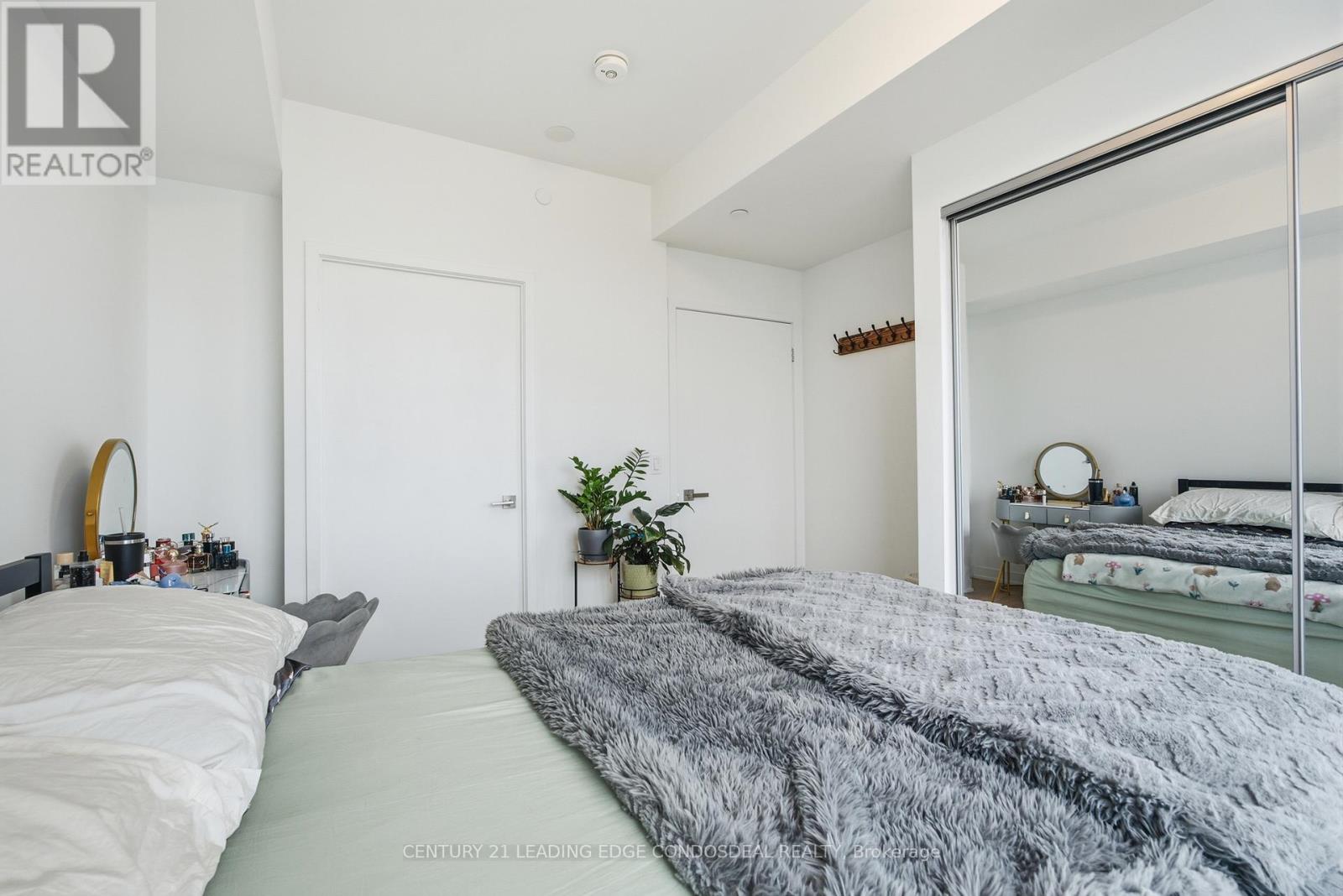 1803 - 474 Caldari Road, Vaughan, Ontario  L4K 0R5 - Photo 21 - N13171632