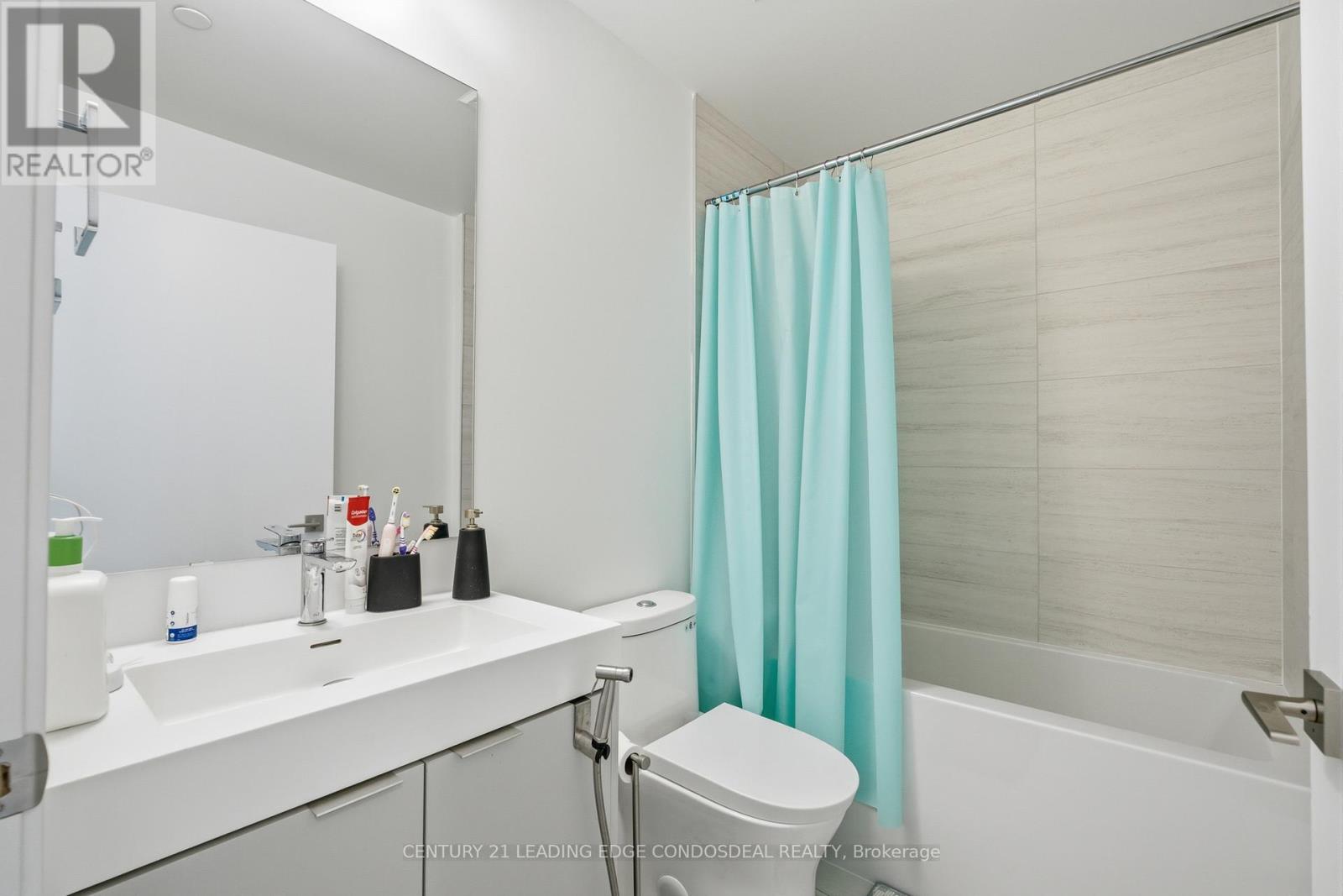 1803 - 474 Caldari Road, Vaughan, Ontario  L4K 0R5 - Photo 8 - N13171632