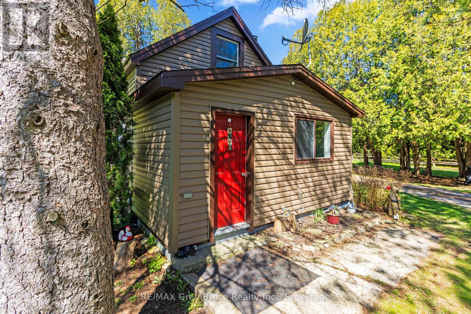1201 Highway 6, South Bruce Peninsula, Ontario  N0H 1X0 - Photo 5 - X12877320