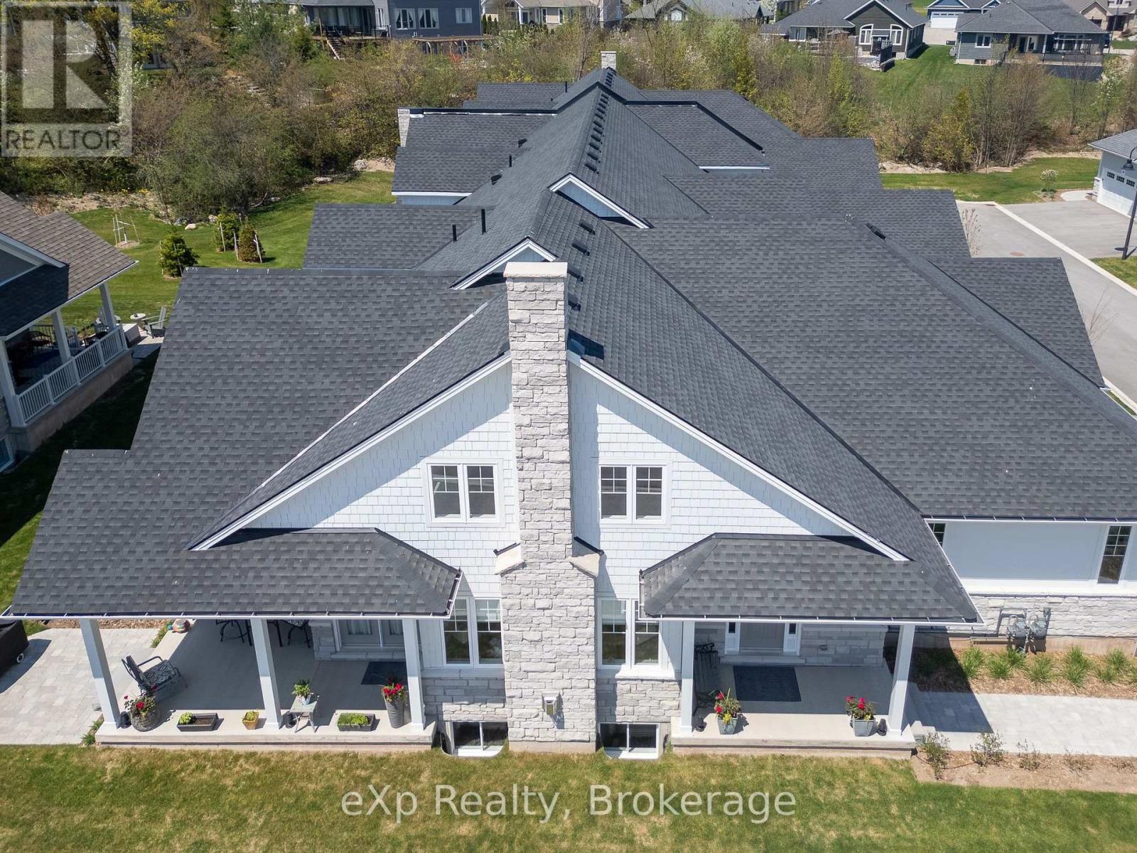 300 Sandpiper Lane, Georgian Bluffs, Ontario  N0H 1S0 - Photo 36 - X12996260