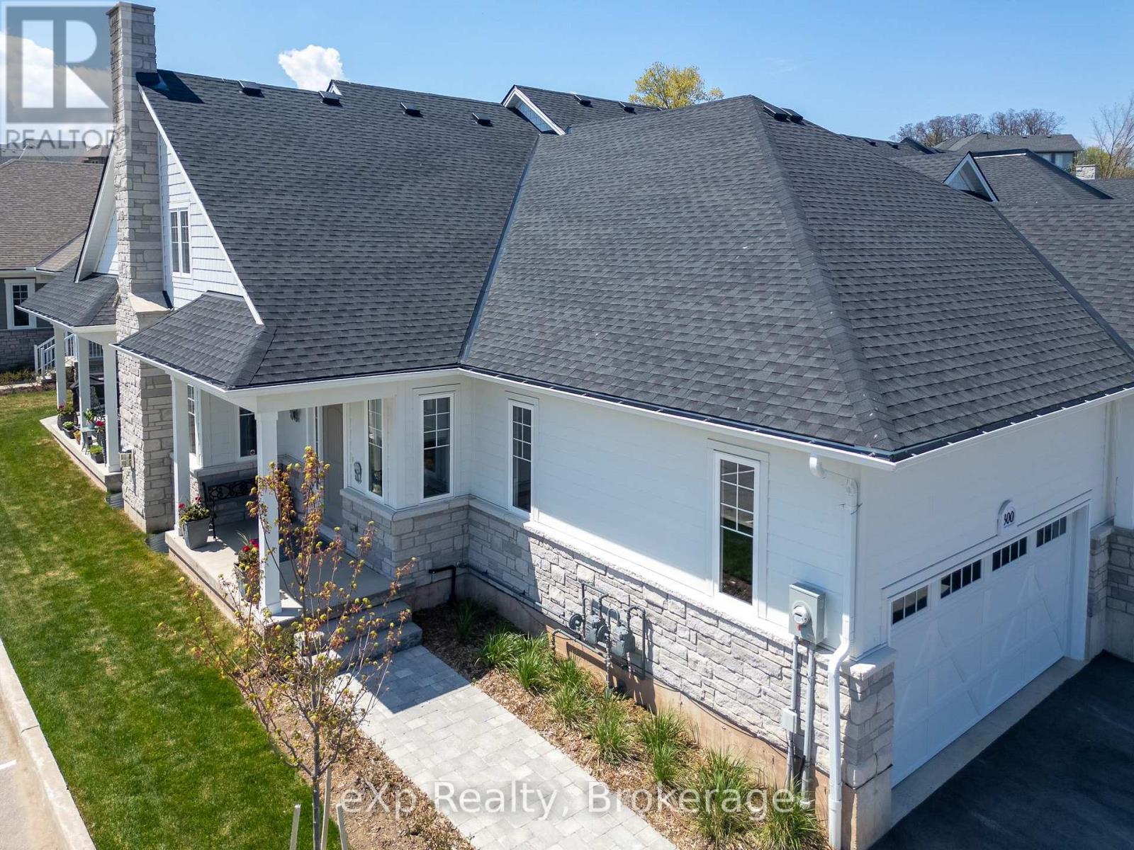 300 Sandpiper Lane, Georgian Bluffs, Ontario  N0H 1S0 - Photo 45 - X12996260