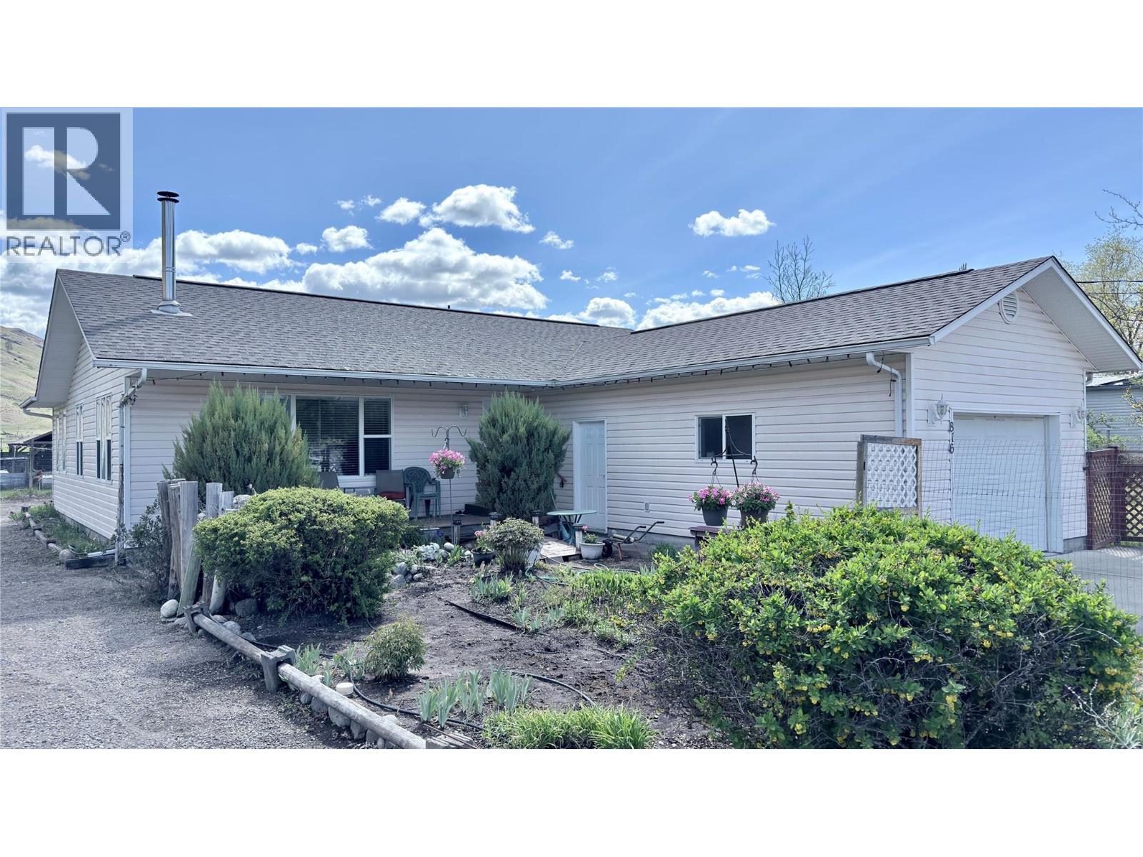 Midway House for sale: 2 bedroom 1,200 sq.ft. (Listed 2026-05-12)