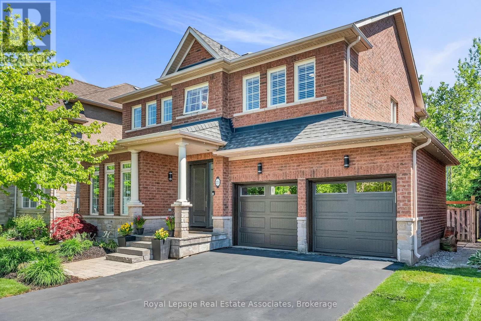 273 Duskywing Way, Oakville, Ontario  L6L 6X5 - Photo 3 - W12878230