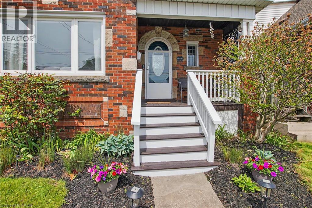 34 Weir Street S, Hamilton, Ontario  L8K 3A4 - Photo 4 - 40832792