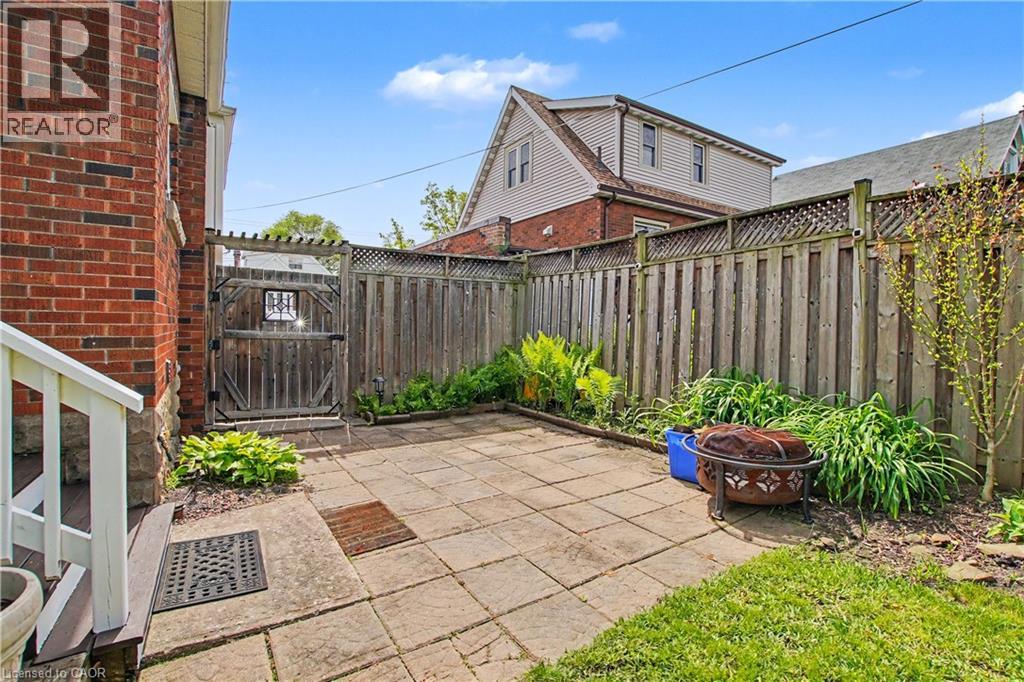 34 Weir Street S, Hamilton, Ontario  L8K 3A4 - Photo 41 - 40832792