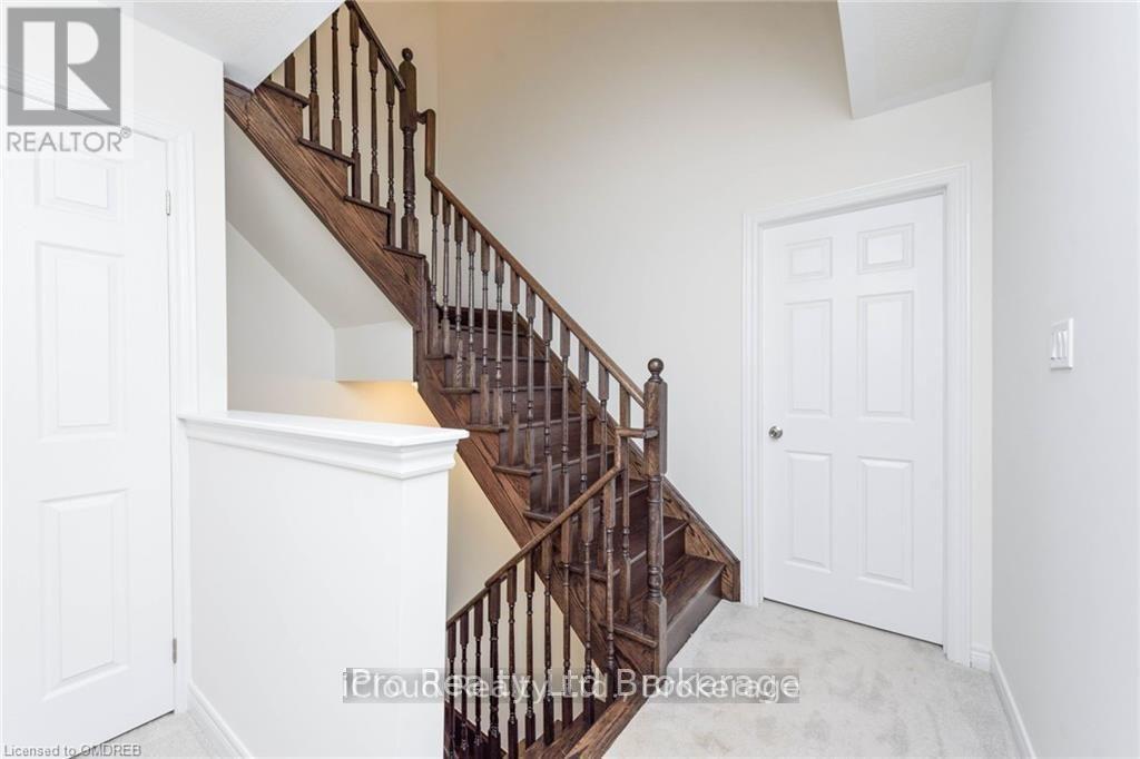 3958 Leonardo Street, Burlington, Ontario  L7M 0Z7 - Photo 39 - W13171544