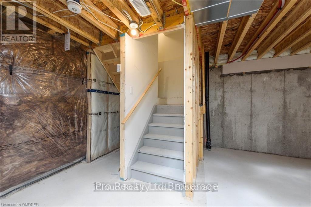 3958 Leonardo Street, Burlington, Ontario  L7M 0Z7 - Photo 47 - W13171544