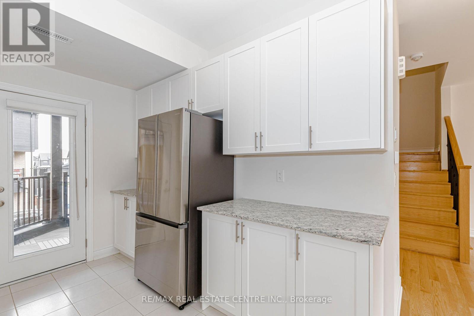 3 Marvin Avenue, Oakville, Ontario  L6H 0Z6 - Photo 13 - W13171564