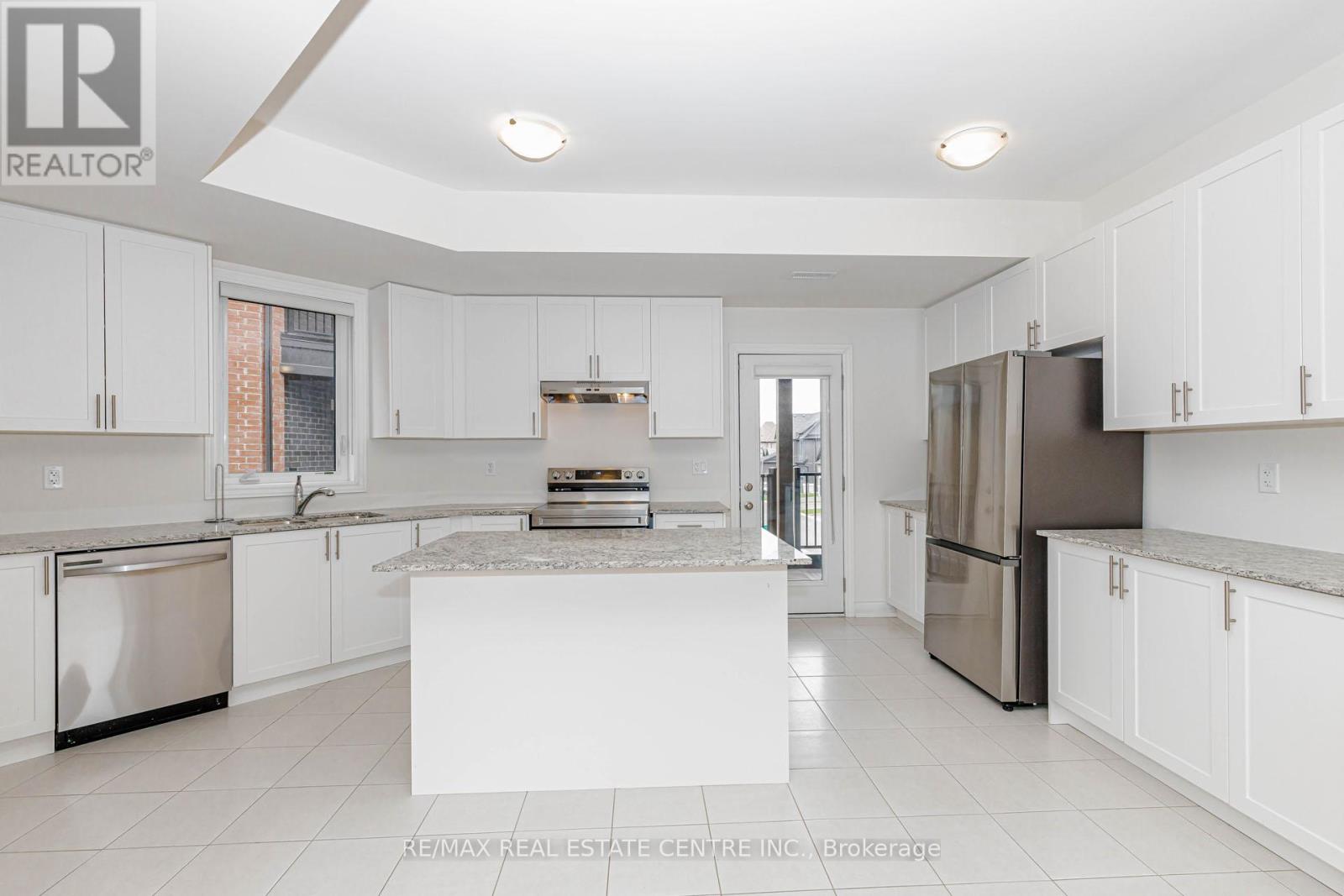 3 Marvin Avenue, Oakville, Ontario  L6H 0Z6 - Photo 14 - W13171564
