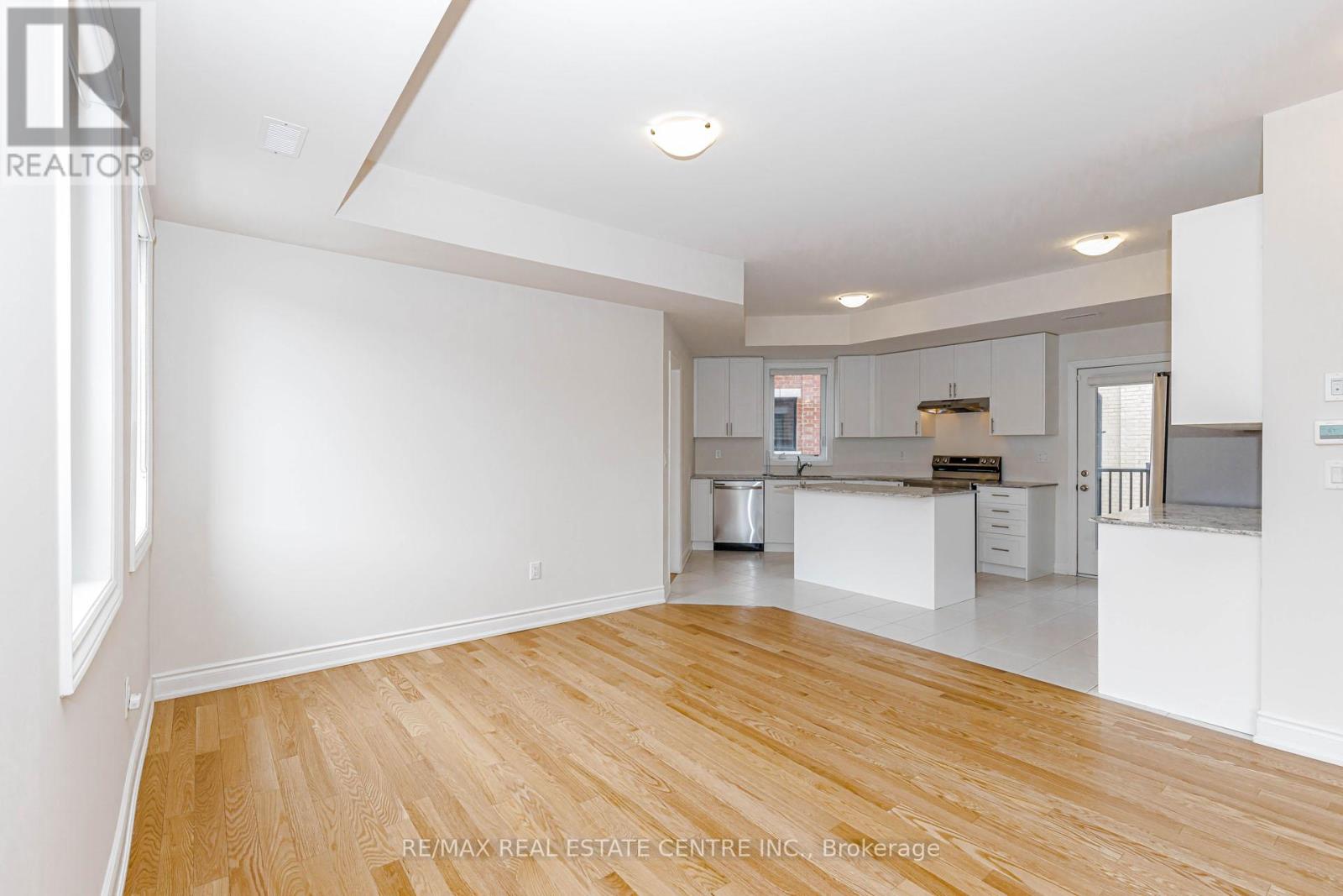 3 Marvin Avenue, Oakville, Ontario  L6H 0Z6 - Photo 9 - W13171564