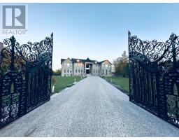 3 STANLEY CARBERRY DRIVE, Brampton, Ontario