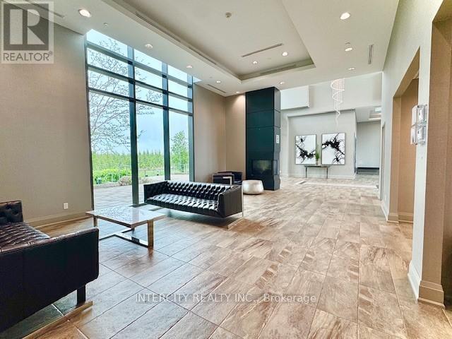 503 - 55 Yorkland Boulevard, Brampton, Ontario  L6P 4K9 - Photo 5 - W13171604
