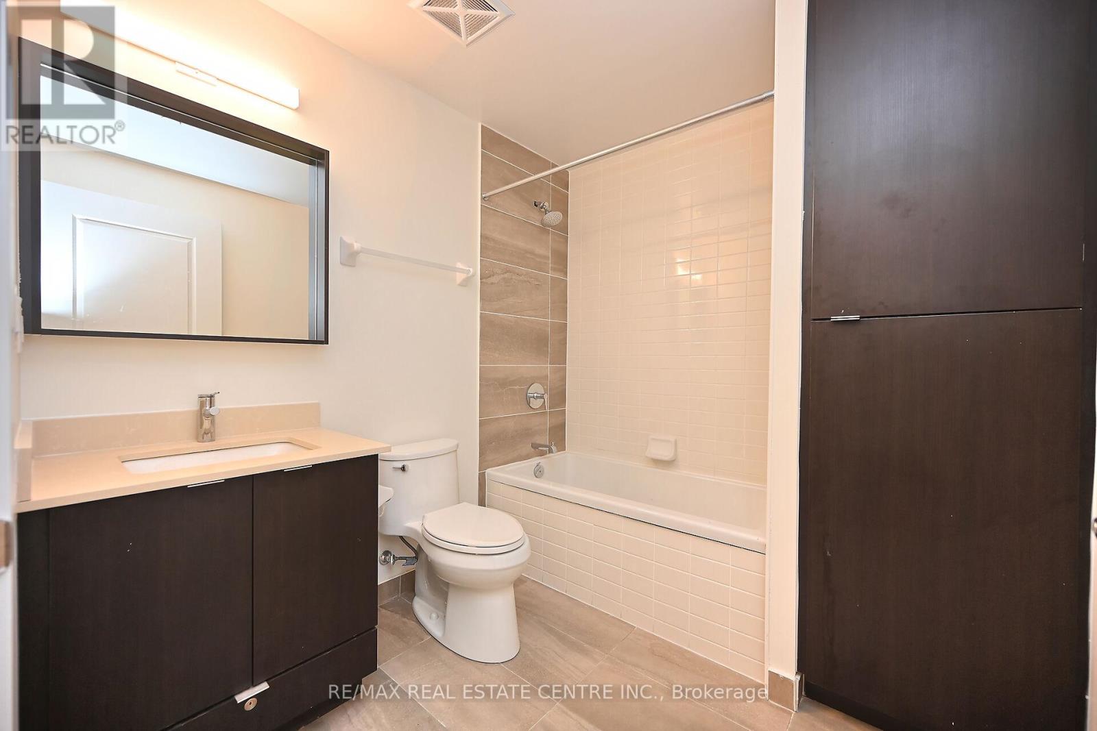 206 - 4655 Metcalfe Avenue, Mississauga, Ontario  L5M 4N7 - Photo 18 - W13171610