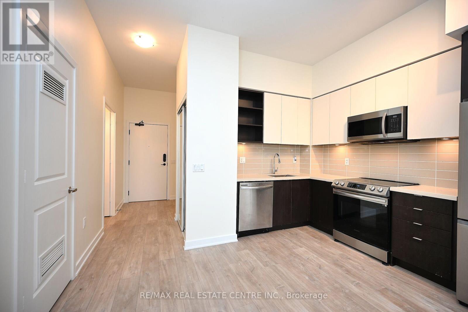 206 - 4655 Metcalfe Avenue, Mississauga, Ontario  L5M 4N7 - Photo 5 - W13171610