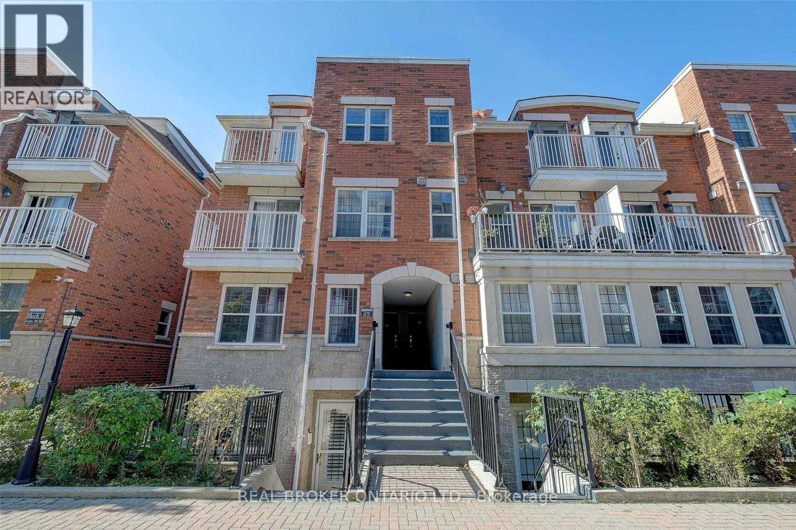 26 - 37 FOUR WINDS DRIVE, Toronto, Ontario