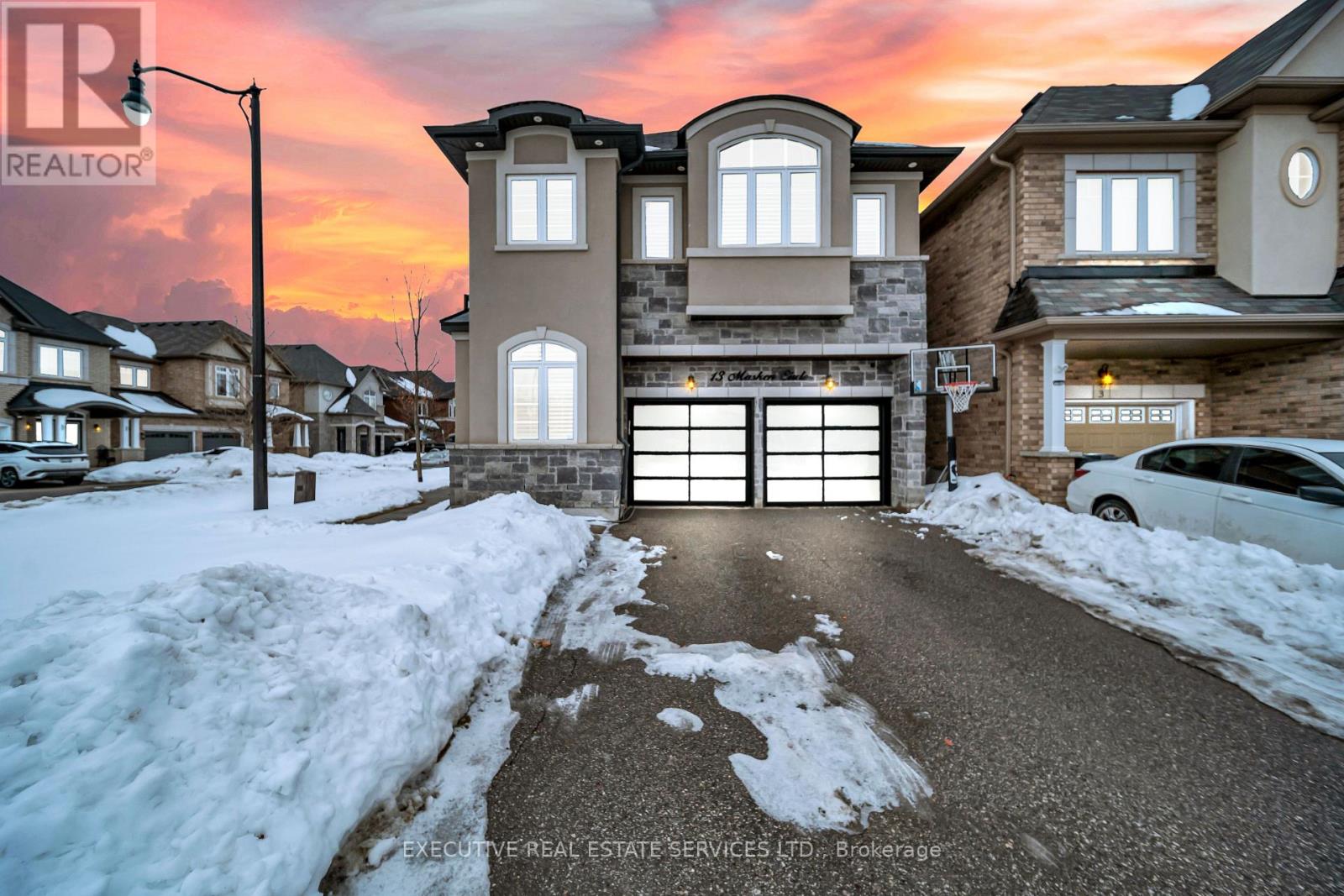 13 Masken Circle, Brampton, Ontario  L7A 4J2 - Photo 4 - W13171688