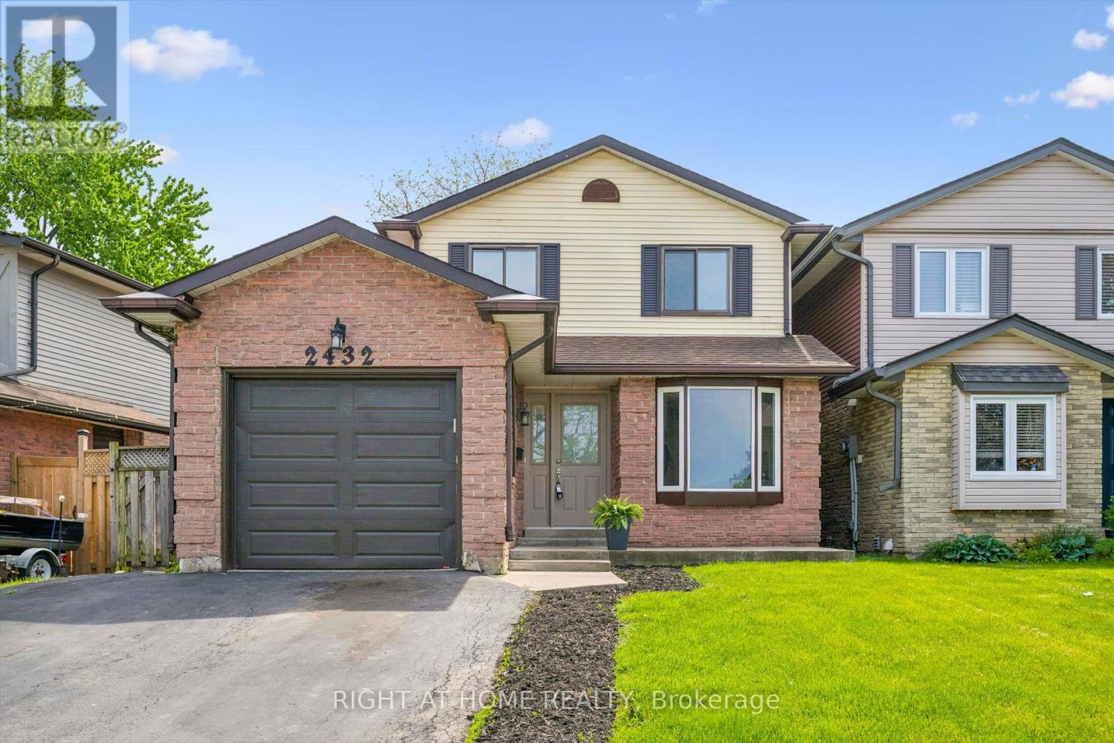 2432 MALCOLM CRESCENT, Burlington, Ontario