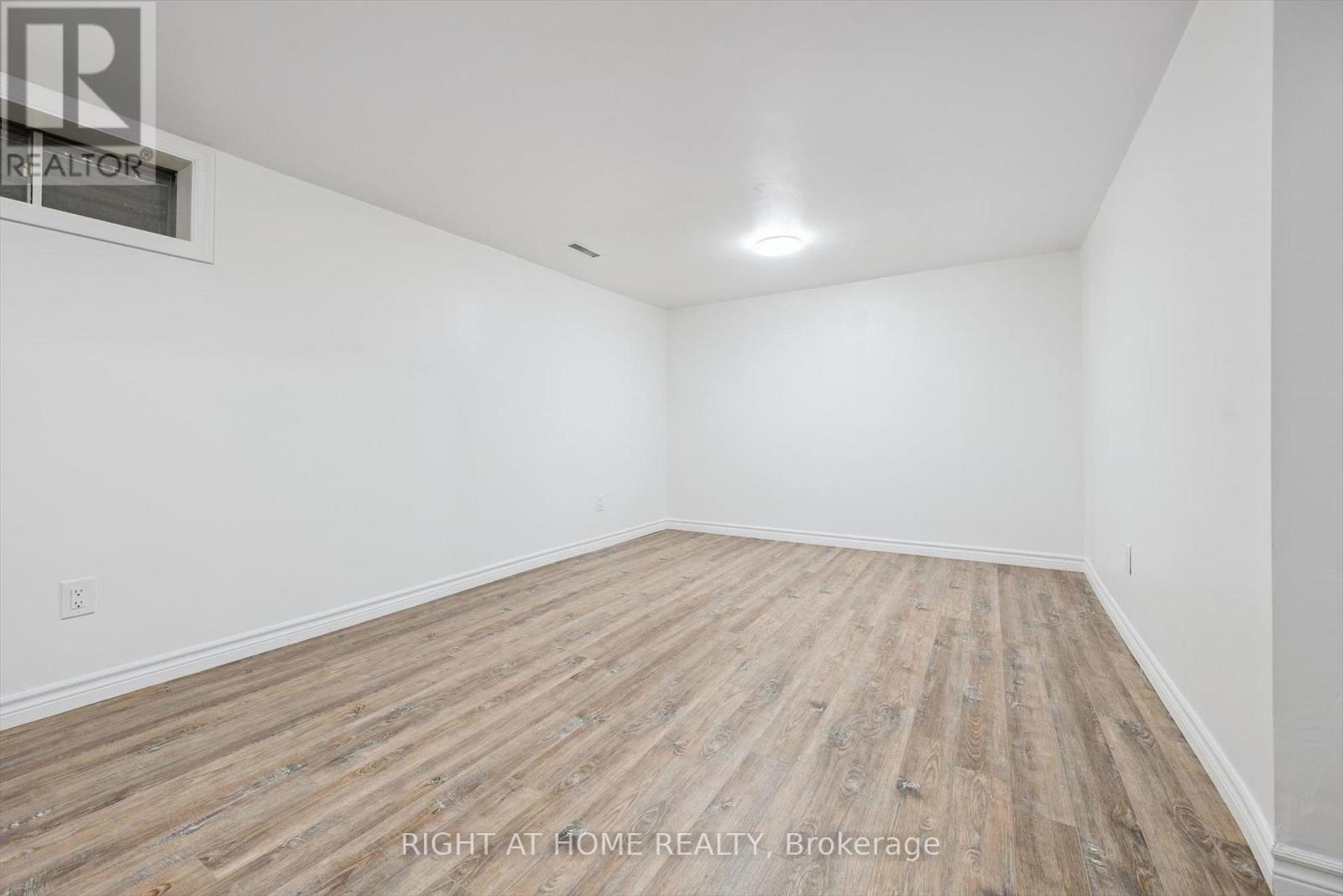 2432 Malcolm Crescent, Burlington, Ontario  L7P 3Y4 - Photo 28 - W13171704