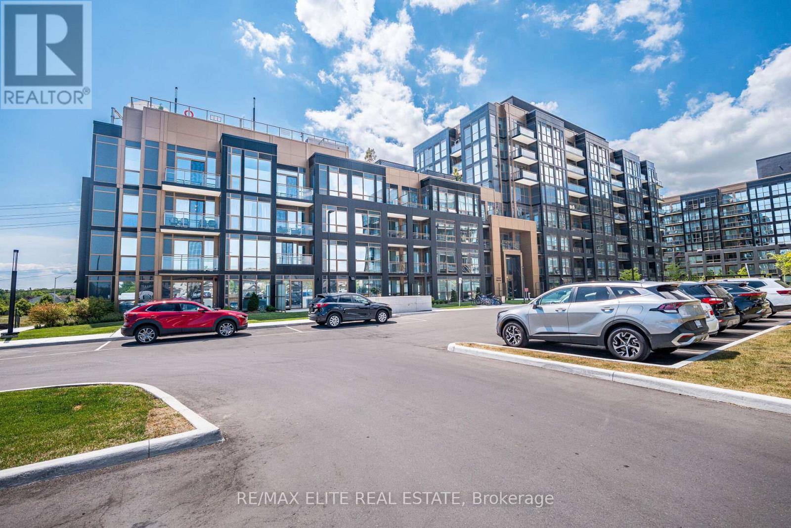 422 - 2333 Khalsa Gate, Oakville, Ontario  L6M 4J2 - Photo 2 - W13171726