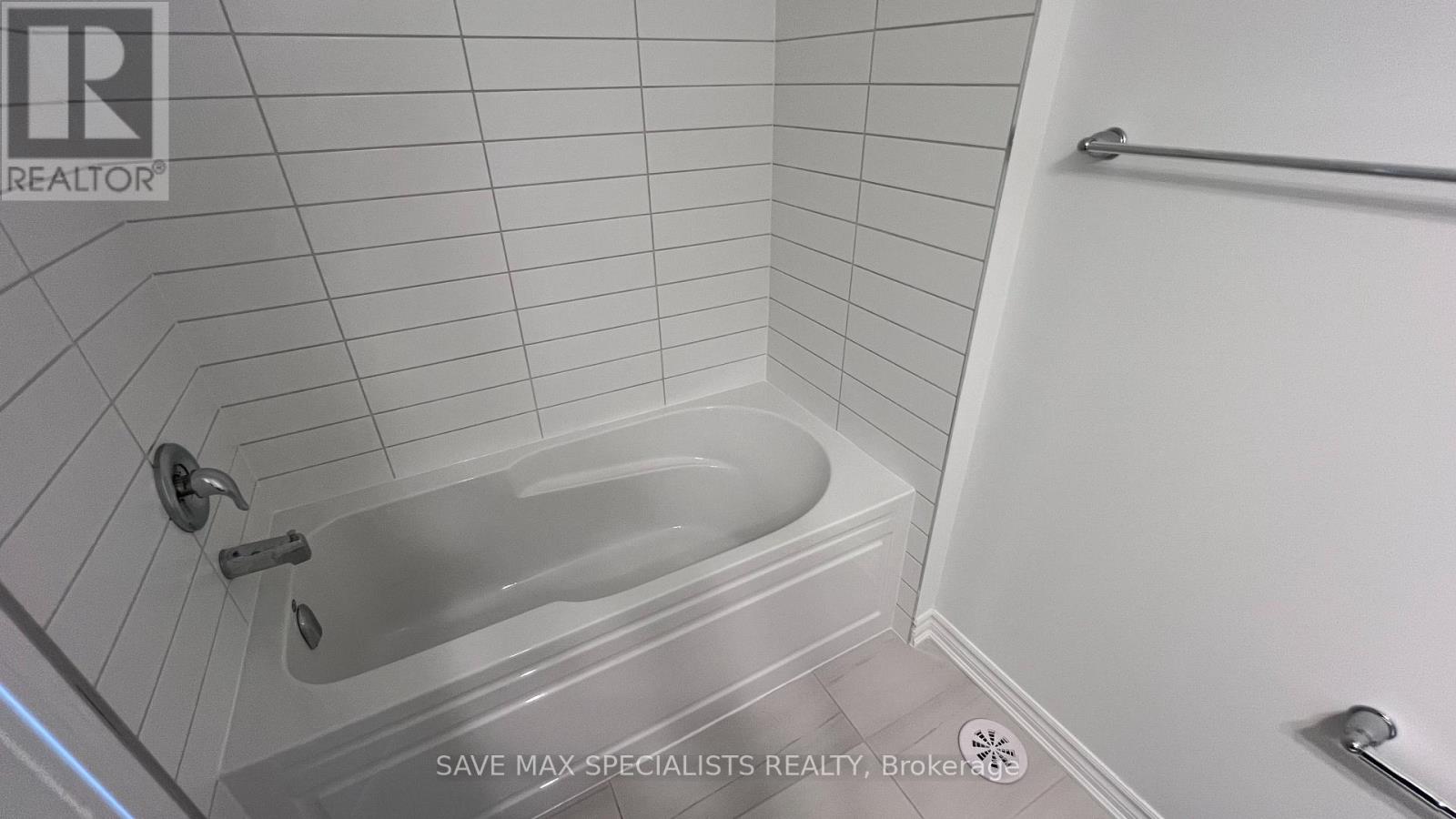 5 Vimy Ridge Road, Brampton, Ontario  L7A 5N8 - Photo 16 - W13171754