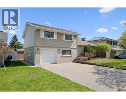 39 CHARLOTTE Crescent, Kitchener, Ontario