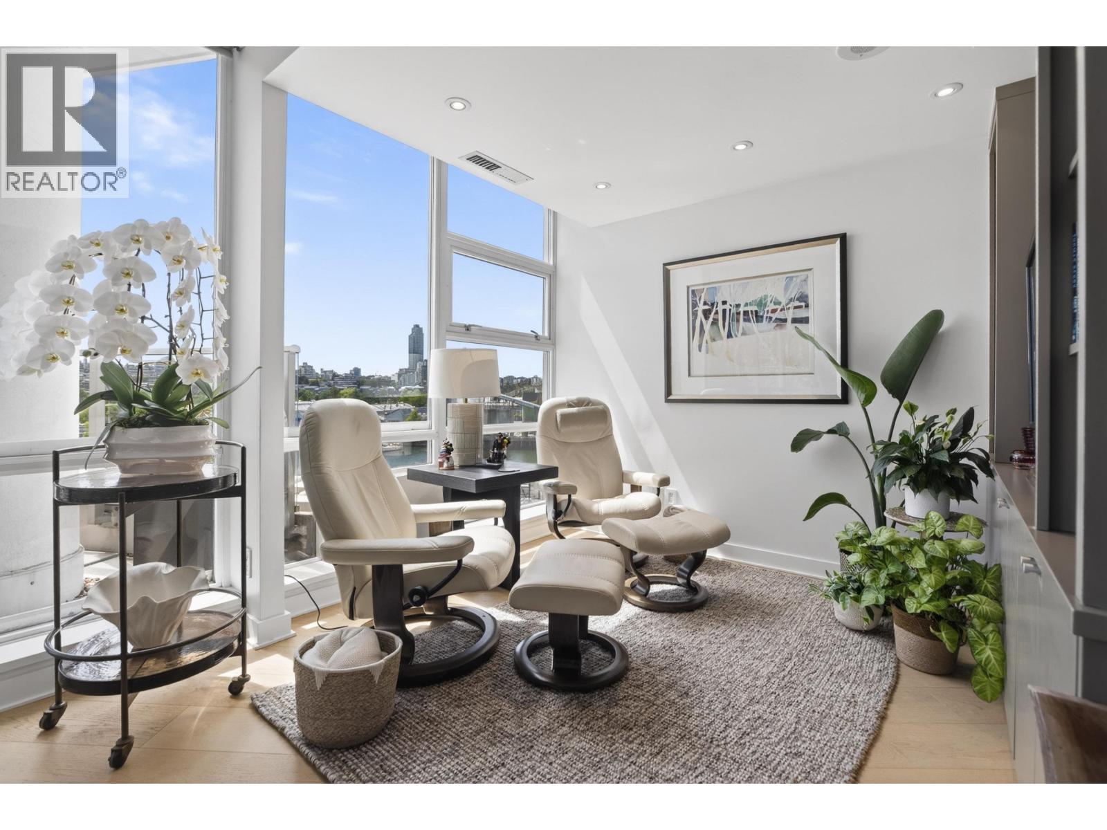 801 633 Kinghorne Mews, Vancouver, British Columbia  V6Z 3H3 - Photo 10 - R3127330