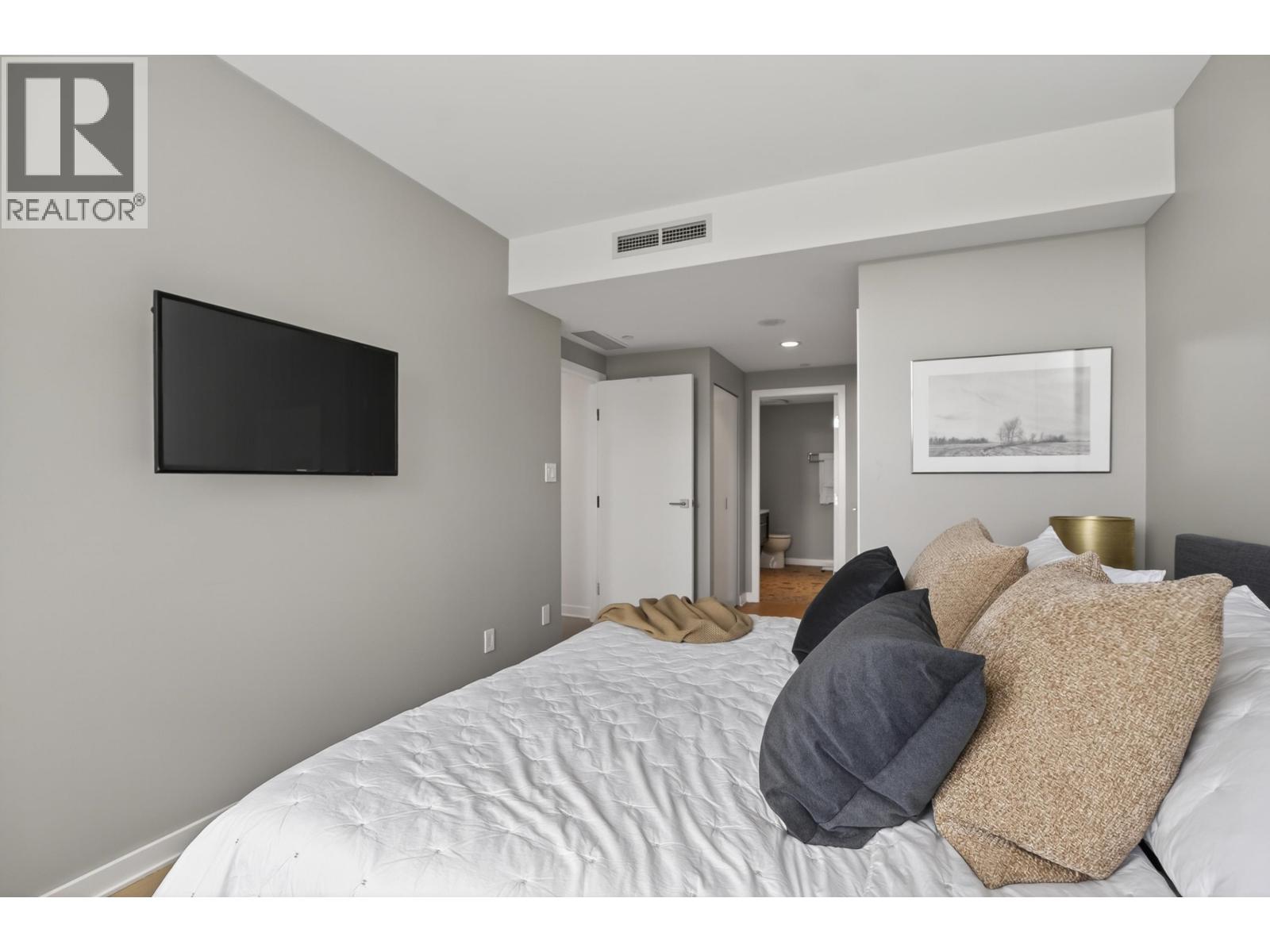 801 633 Kinghorne Mews, Vancouver, British Columbia  V6Z 3H3 - Photo 26 - R3127330