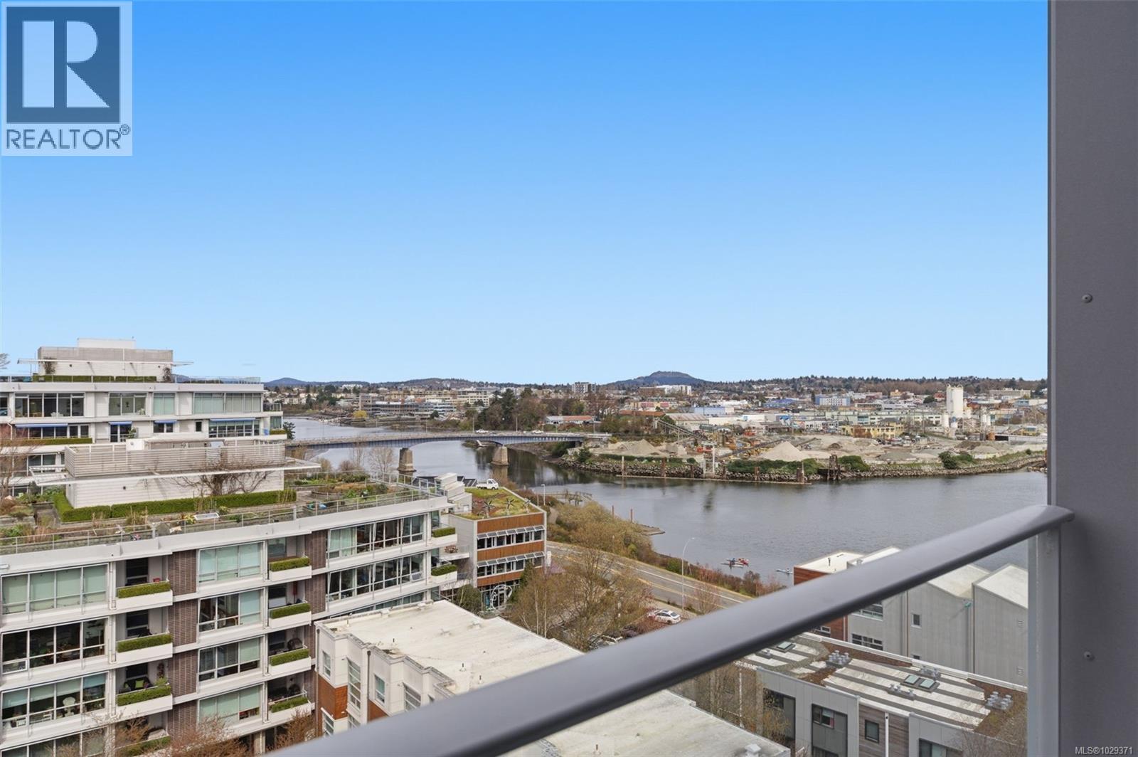 803 379 Tyee Rd, Victoria, British Columbia  V9A 0B4 - Photo 17 - 1029371