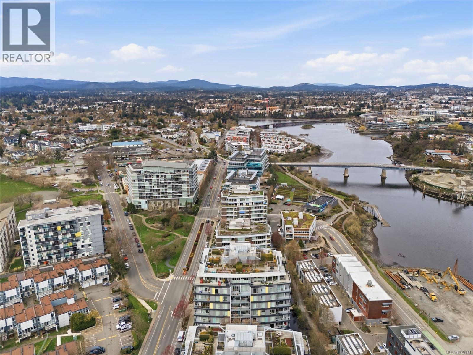 803 379 Tyee Rd, Victoria, British Columbia  V9A 0B4 - Photo 31 - 1029371