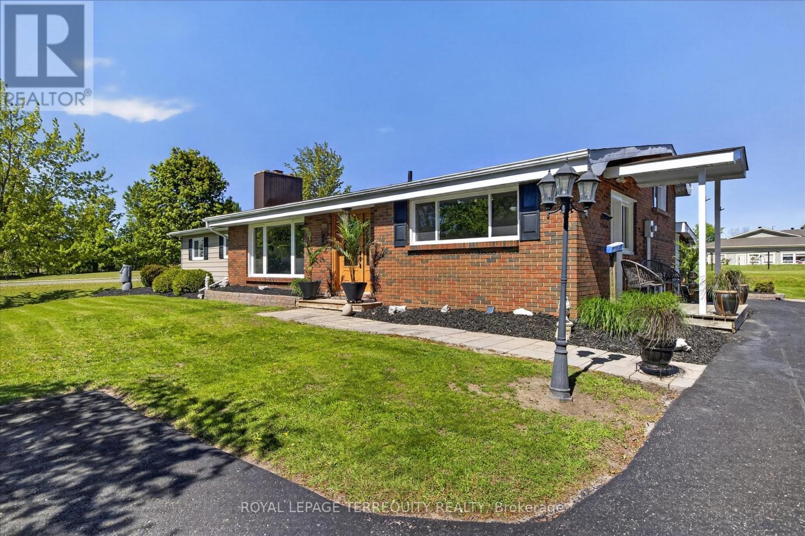 12 Concession Street, Havelock-Belmont-Methuen, Ontario  K0L 1Z0 - Photo 4 - X13171646