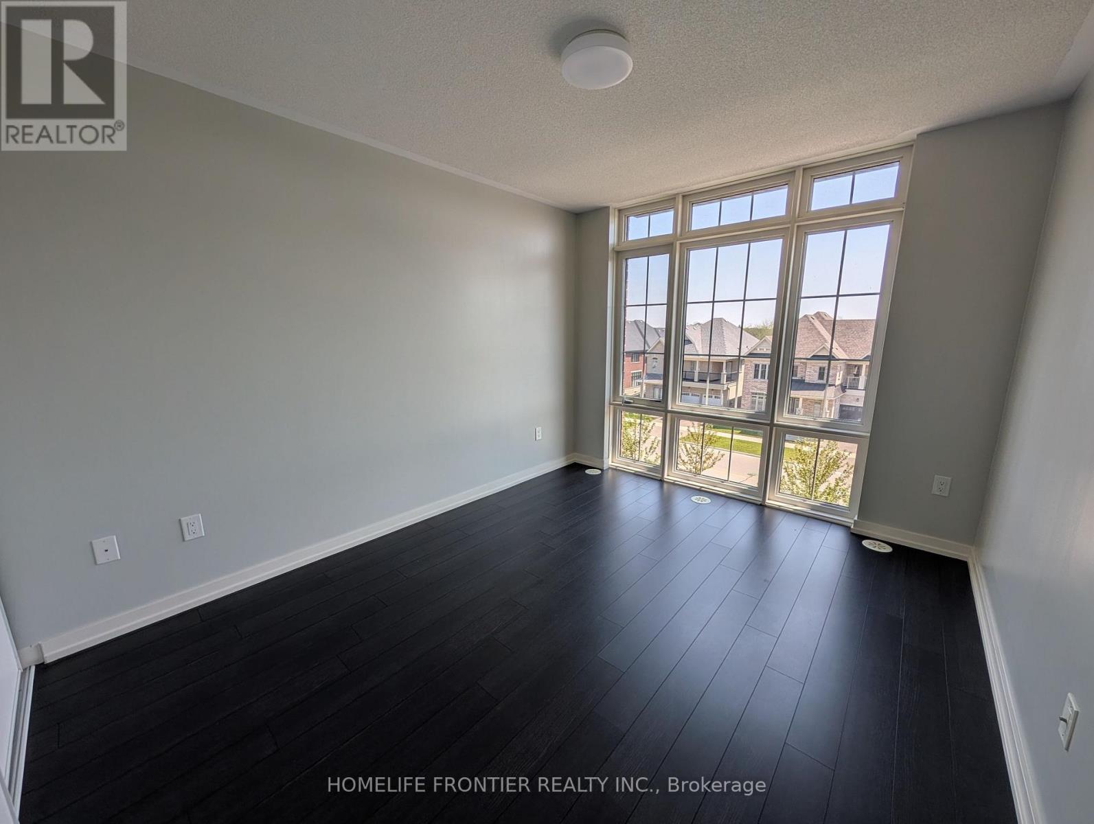 415 - 1 Whitaker Way, Whitchurch-Stouffville, Ontario  L4A 4T4 - Photo 5 - N13150690