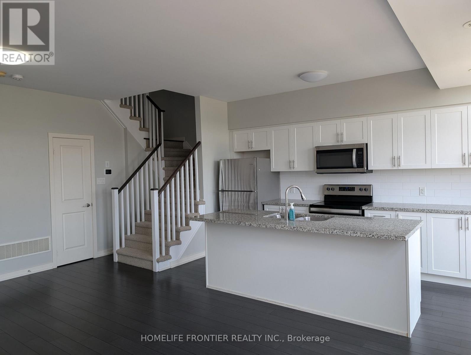 415 - 1 Whitaker Way, Whitchurch-Stouffville, Ontario  L4A 4T4 - Photo 3 - N13150690