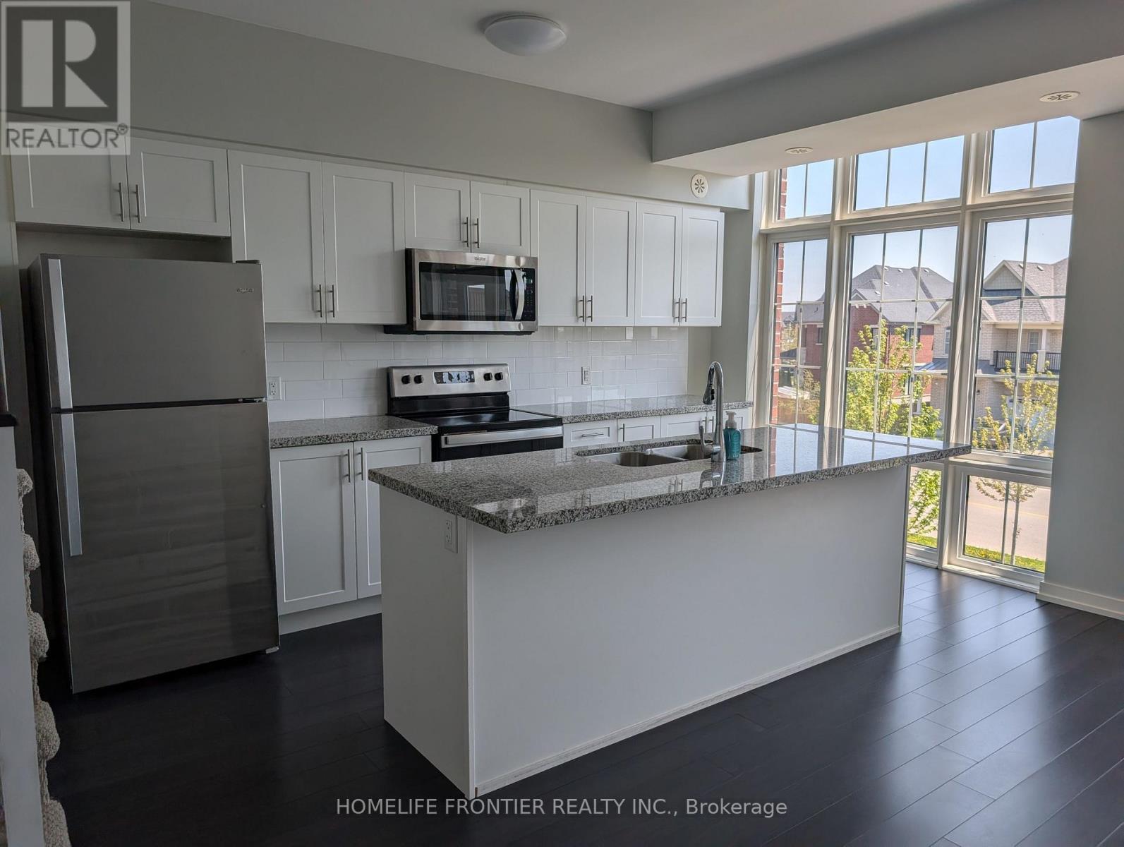 415 - 1 Whitaker Way, Whitchurch-Stouffville, Ontario  L4A 4T4 - Photo 4 - N13150690