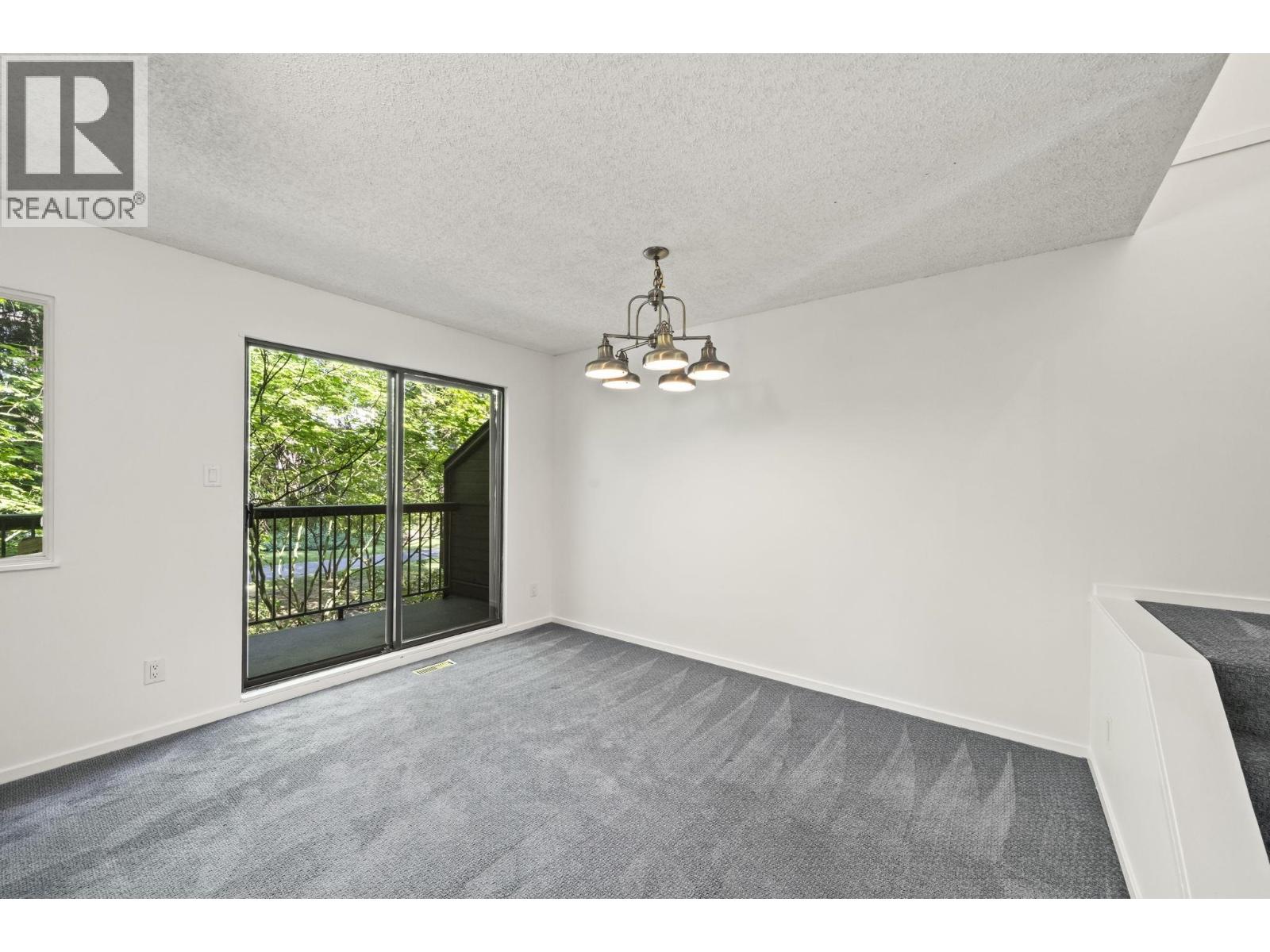 7326 Capistrano Drive, Burnaby, British Columbia  V5A 1P8 - Photo 12 - R3127575