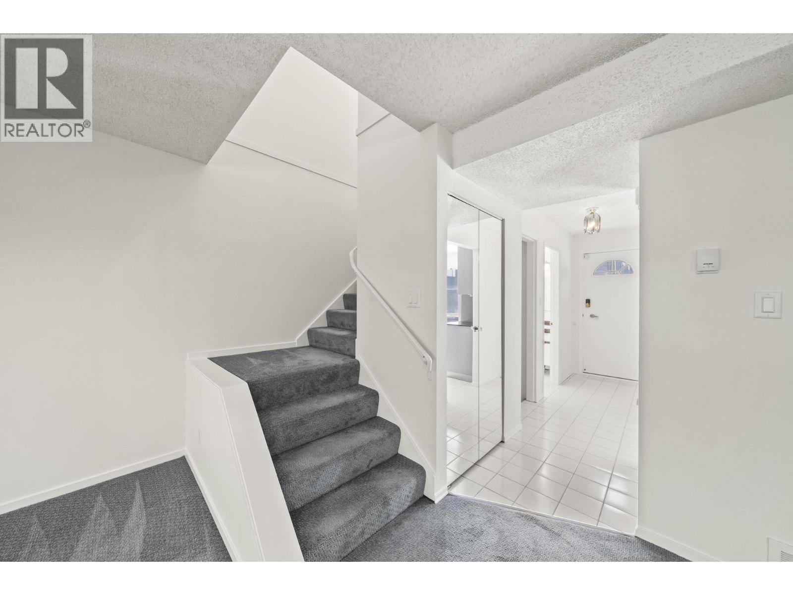 7326 Capistrano Drive, Burnaby, British Columbia  V5A 1P8 - Photo 14 - R3127575