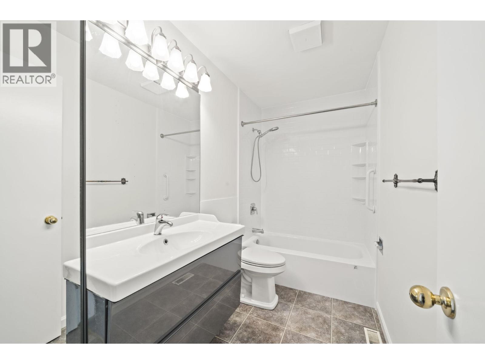 7326 Capistrano Drive, Burnaby, British Columbia  V5A 1P8 - Photo 24 - R3127575