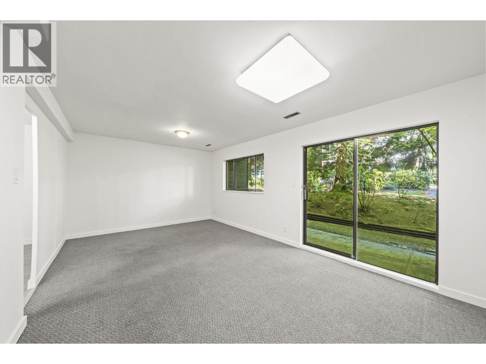 7326 Capistrano Drive, Burnaby, British Columbia  V5A 1P8 - Photo 34 - R3127575
